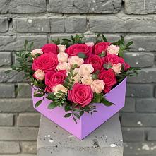 Цветочная композиция из Розы в коробке в Магасе