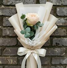 Букет цветов из:  Розы в Магасе