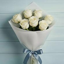 Букет 7 Белых роз Эдлесс Лав в Магасе