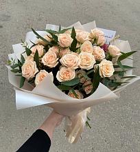 Букет Кремовые розы Латте в Магасе