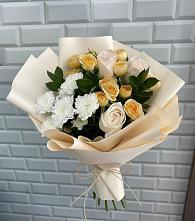 Букет цветов из:  Розы и Хризантемы в Магасе