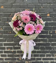 Букет цветов из:  Герберы и Хризантемы в Магасе