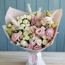 Букет цветов из:  Альстромерии и Розы в Магасе