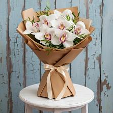 Букет цветов из:  Орхидеи и Розы в Магасе